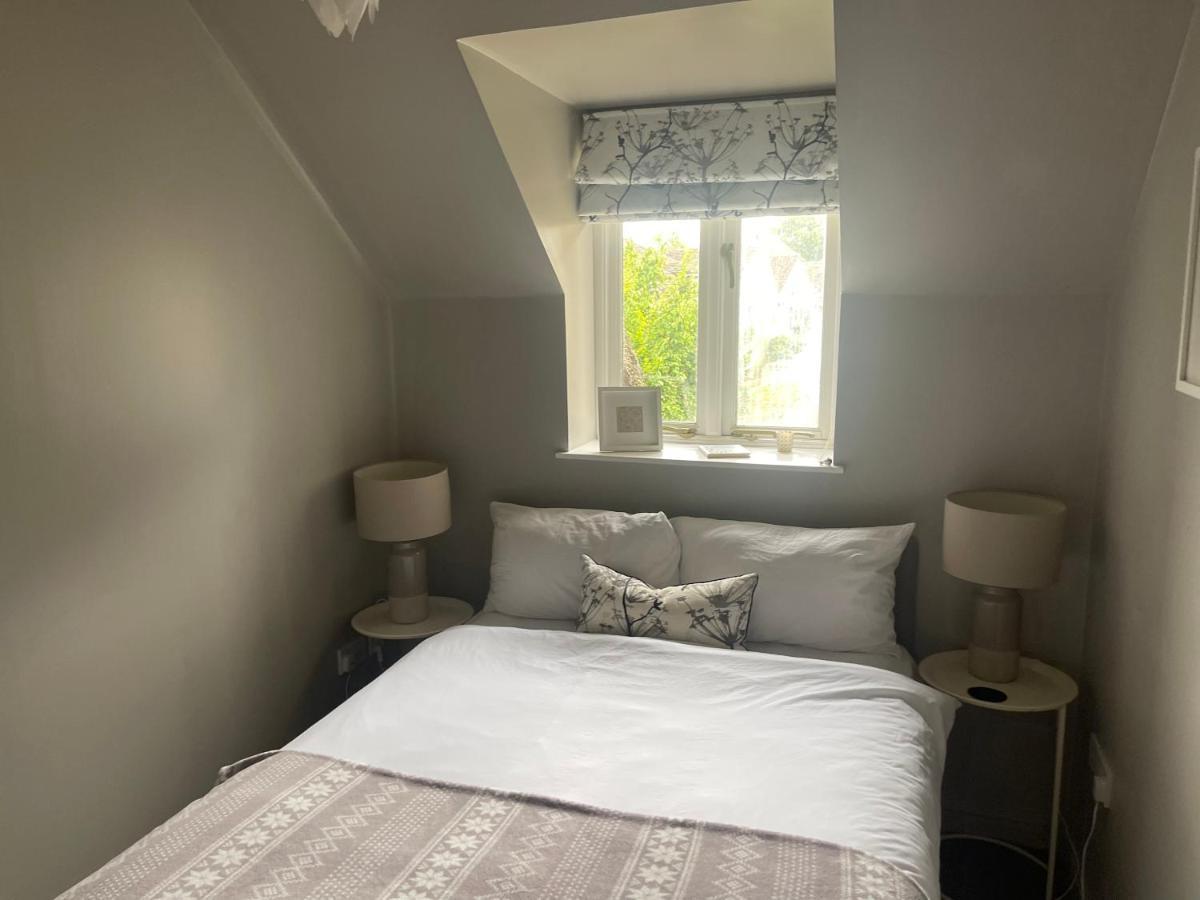 Carp'S Rise Cottage Somerford Keynes Экстерьер фото