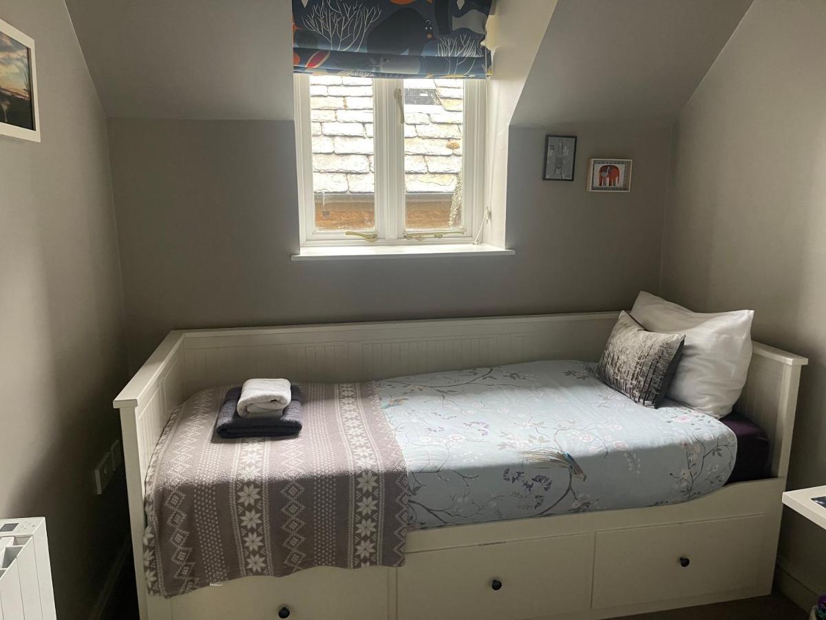 Carp'S Rise Cottage Somerford Keynes Экстерьер фото